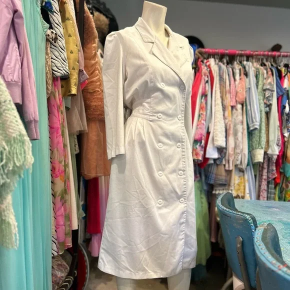 Vintage Nurse Dress - Picture 4 of 12